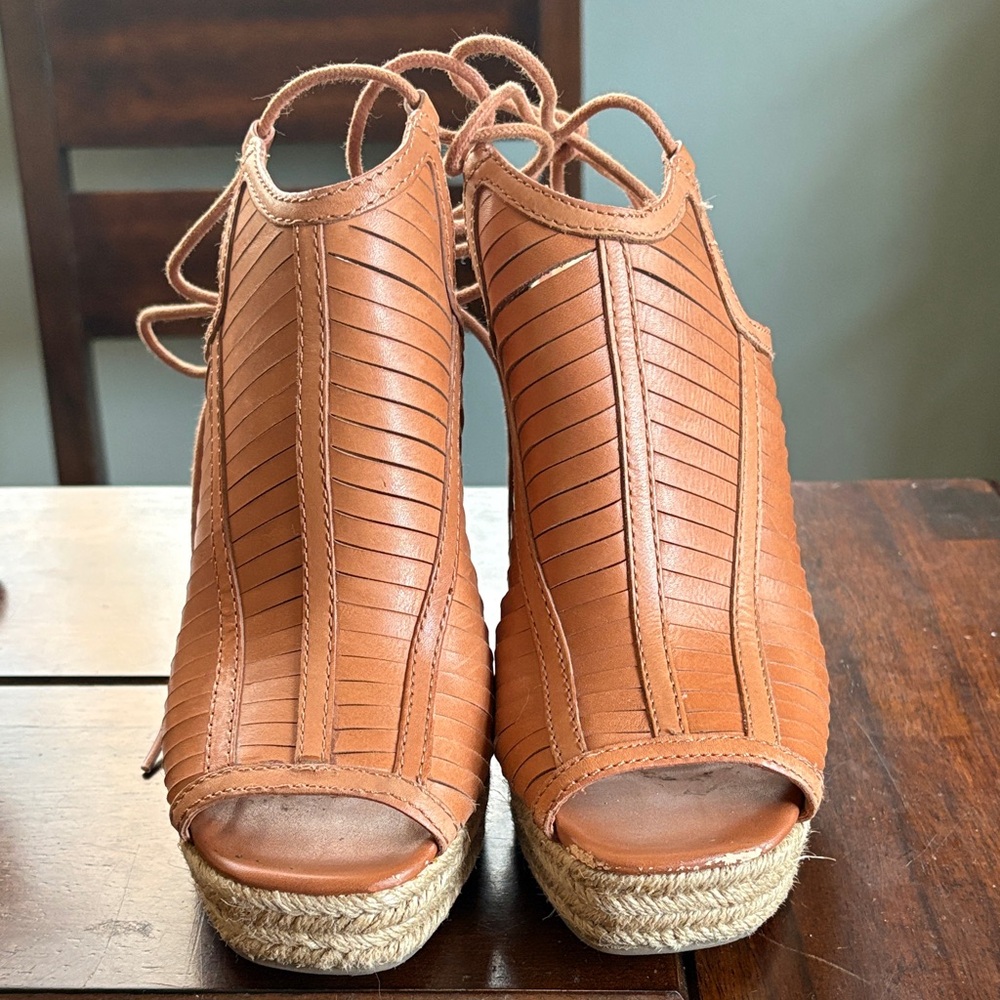 Lucky Brand Tan Espadrille Wedges